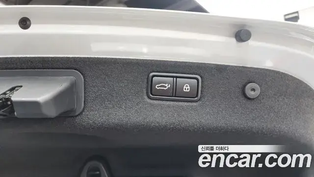 Genesis G70 2019 — Photo 5/33