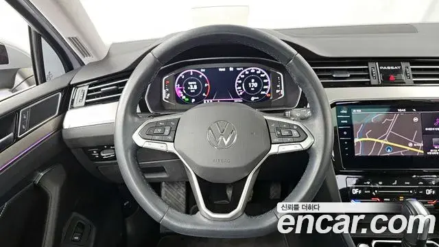 Volkswagen Passat GT 2022 — Photo 7/34