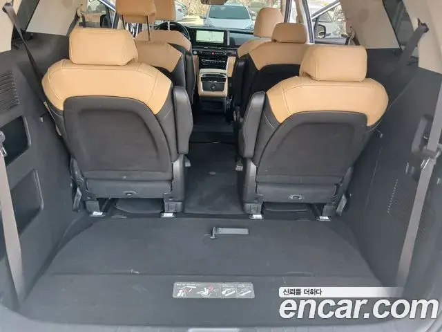 Kia Carnival 2021 — Şəkil 10/17