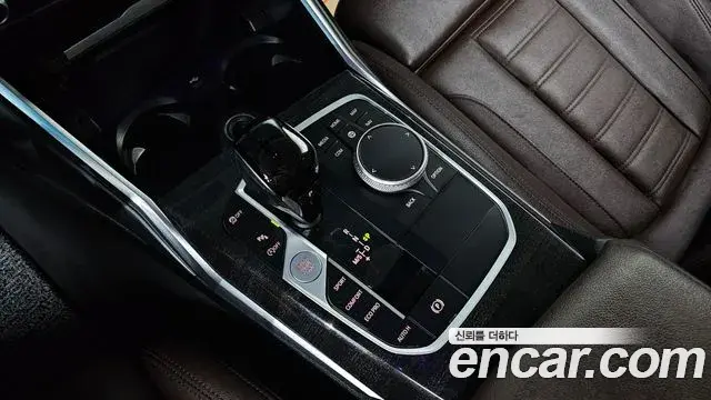 BMW 3 Series 2021 — Фото 9/20
