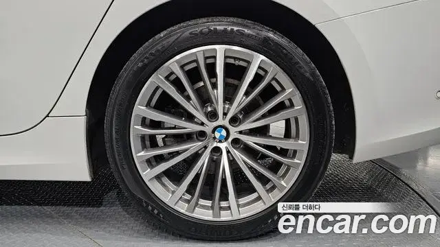 BMW 3 Series 2021 — Şəkil 11/30