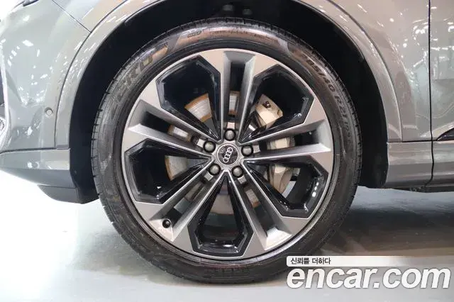 Audi Q7 2025 — Photo 15/20