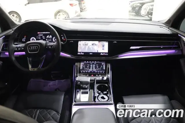 Audi Q7 2025 — Photo 7/20