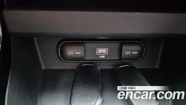 Kia Seltos 2021 — Photo 24/33