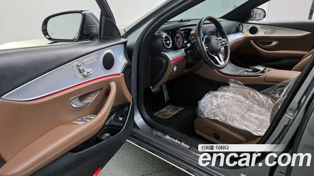 Mercedes-Benz E-Class 2019 — ფოტო 24/30