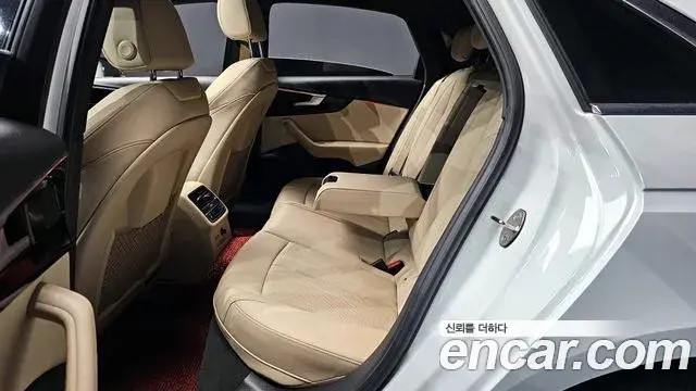 Audi A4 2021 — Şəkil 30/37