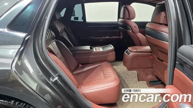 Genesis G90 2022 — ფოტო 11/20
