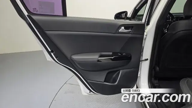 Kia Sportage The Bold 2019 — ფოტო 16/30