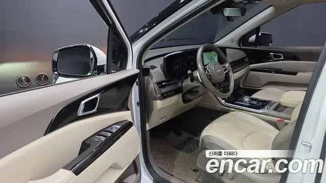 Kia Carnival 2022 — Şəkil 14/33