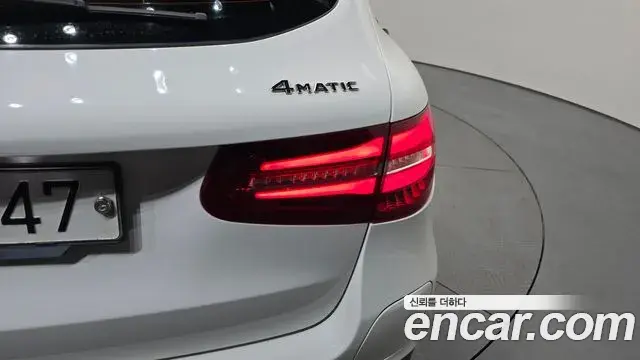 Mercedes-Benz GLC-Class 2018 — Şəkil 22/36