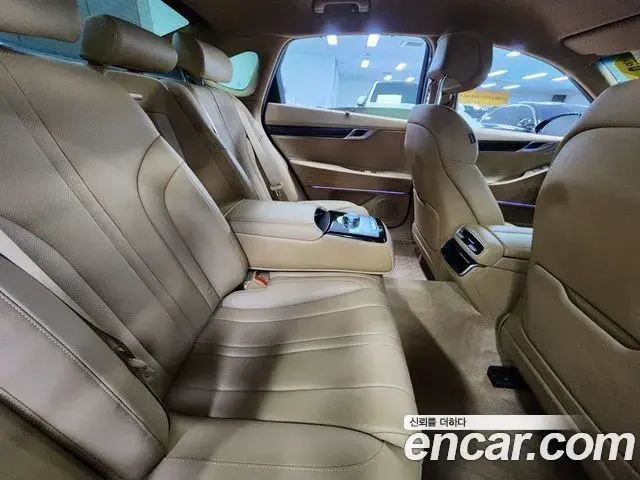 Genesis G80 2024 — Photo 18/20