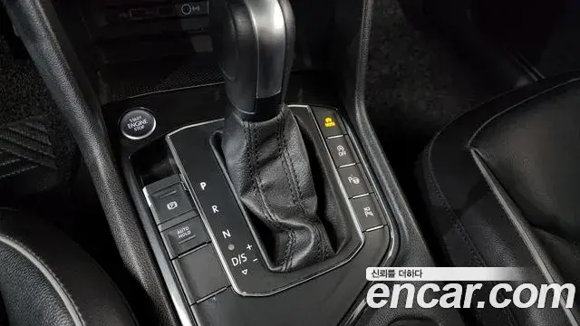 Volkswagen Tiguan 2019 — ფოტო 26/34