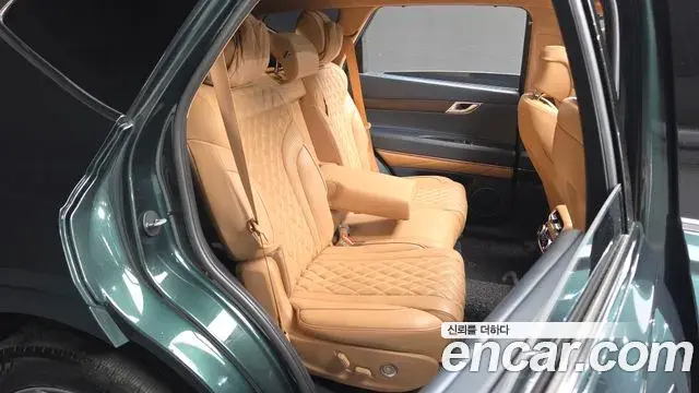 Genesis GV80 2021 — ფოტო 29/34