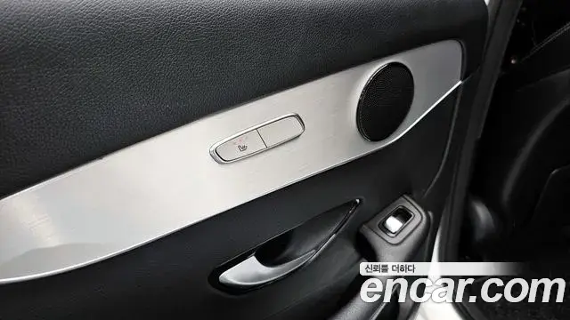 Mercedes-Benz GLC-Class 2018 — ფოტო 11/20