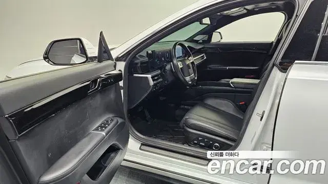 Hyundai Grandeur 2023 — Фото 10/20