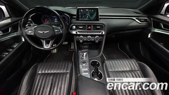 Genesis G70 2018 — Photo 1/20