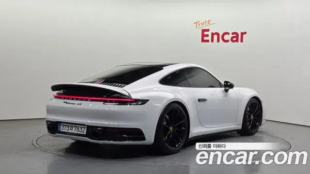 Porsche 911 2020 — ფოტო 7/20