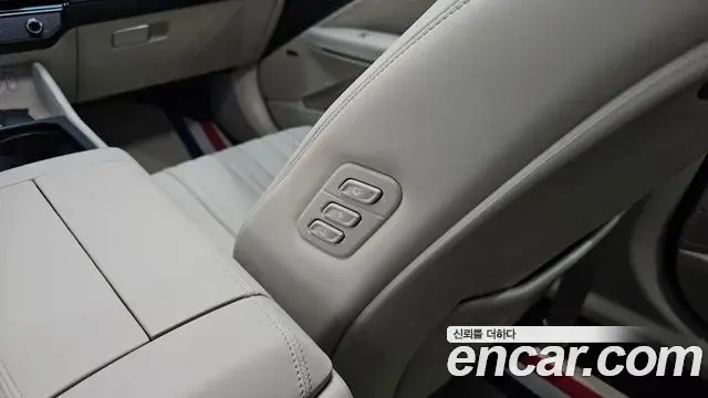 Kia K8 2025 — Şəkil 15/36