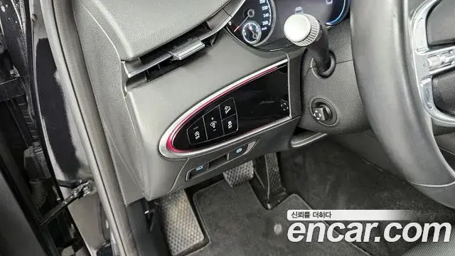 Genesis GV70 2021 — Şəkil 30/30