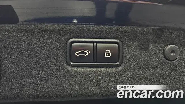 Genesis G70 2018 — Photo 10/33