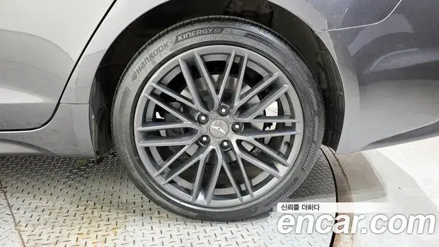 Genesis G70 2018 — Şəkil 1/32