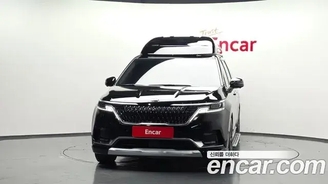 Kia Carnival 2021 — ფოტო 38/38