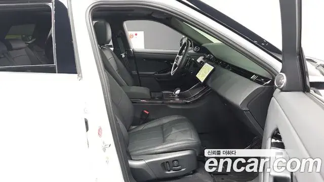 Land Rover Range Rover Evoque 2025 — ფოტო 18/34