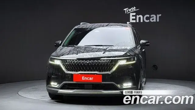 Kia Carnival 2021 — Фото 3/20