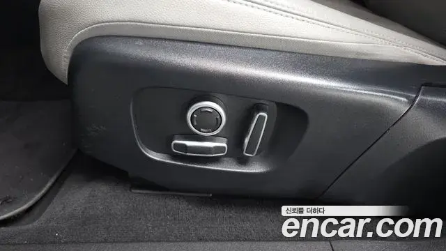 Land Rover Range Rover Evoque 2021 — ფოტო 27/34