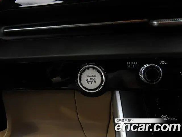 Kia Carnival 2021 — Photo 16/20