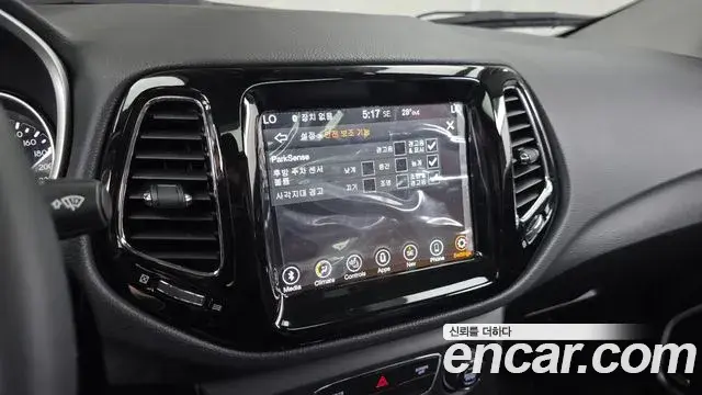 Jeep Compass 2018 — Şəkil 8/20