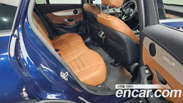 Mercedes-Benz GLC-Class 2022 — Şəkil 10/20