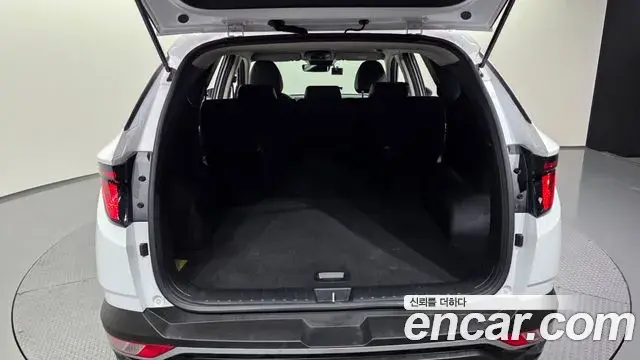 Hyundai Tucson Hybrid 2022 — ფოტო 18/35