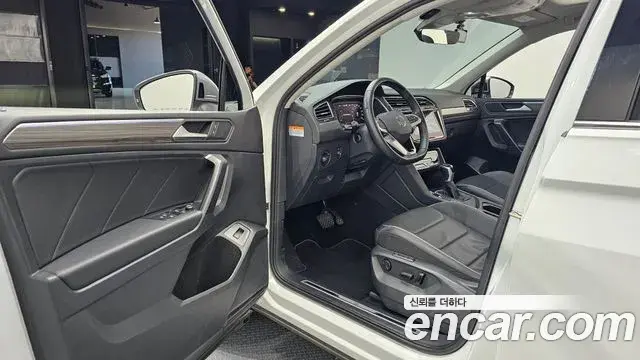 Volkswagen Tiguan Allspace 2022 — ფოტო 10/20