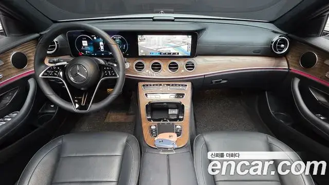 Mercedes-Benz E-Class 2022 — Фото 6/20