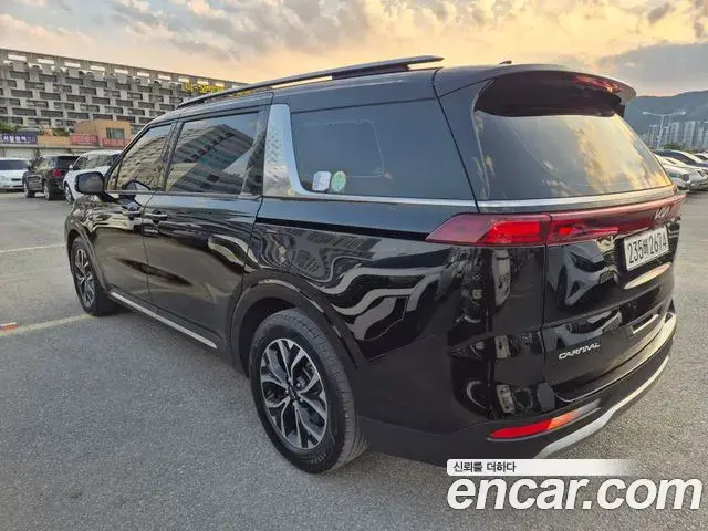 Kia Carnival 2022 — Фото 3/20