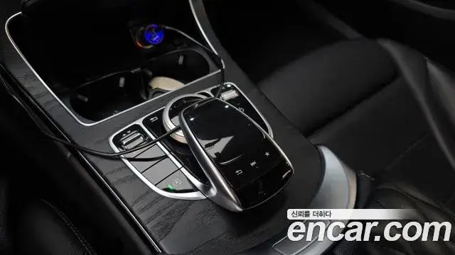 Mercedes-Benz C-Class 2018 — Şəkil 14/20