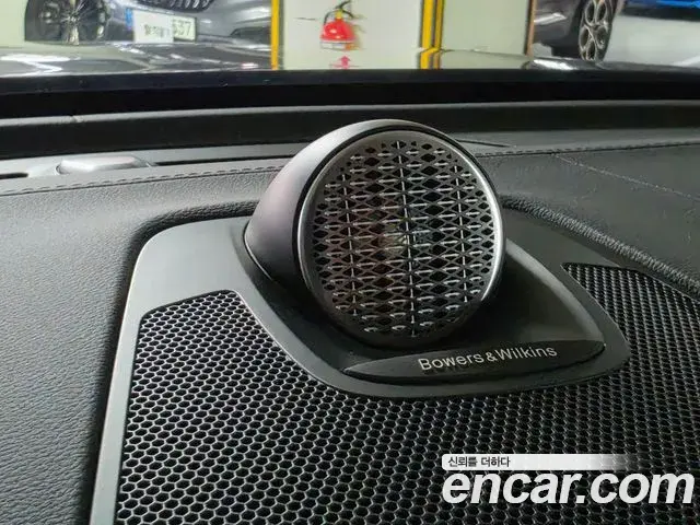 Volvo XC60 2026 — Photo 8/11