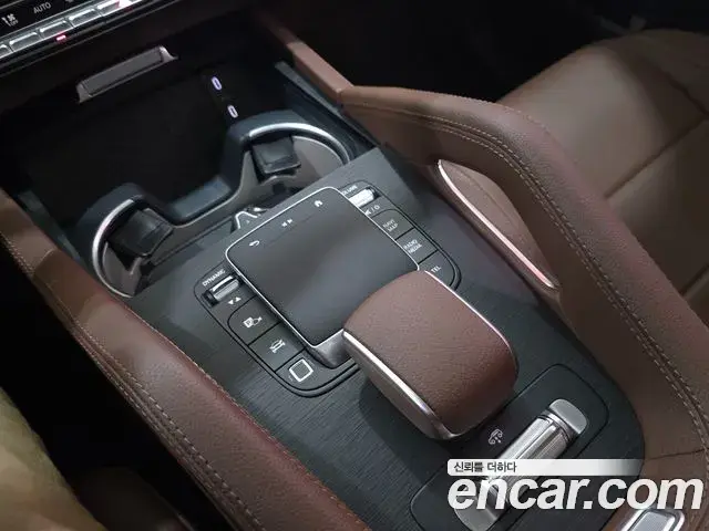 Mercedes-Benz GLE-Class 2026 — Фото 8/17