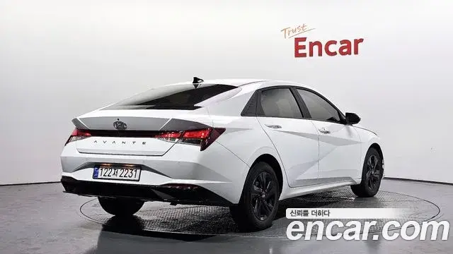 Hyundai Avante 2023 — Photo 2/20