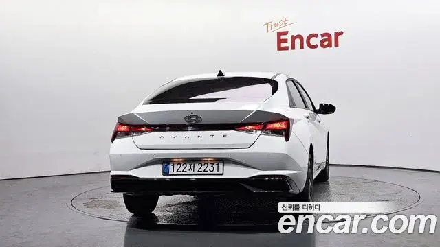 Hyundai Avante 2023 — Photo 4/20