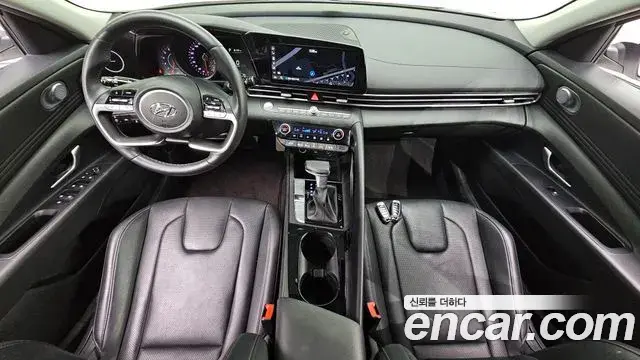 Hyundai Avante 2023 — Photo 7/20