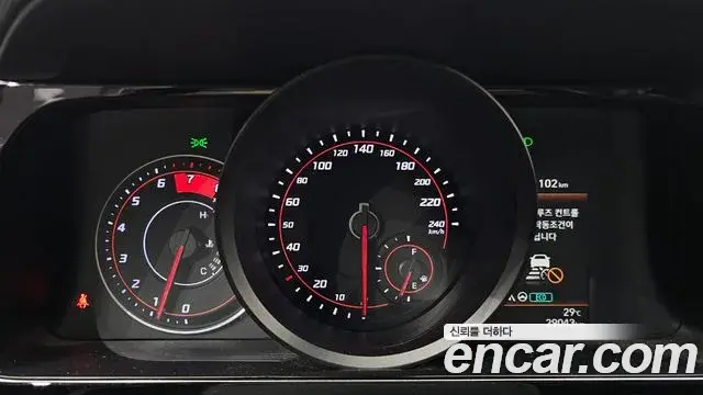 Hyundai Avante 2023 — Photo 8/20