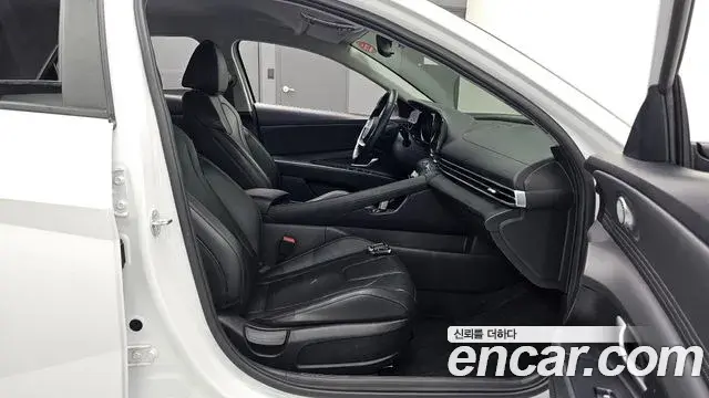 Hyundai Avante 2023 — Photo 12/20