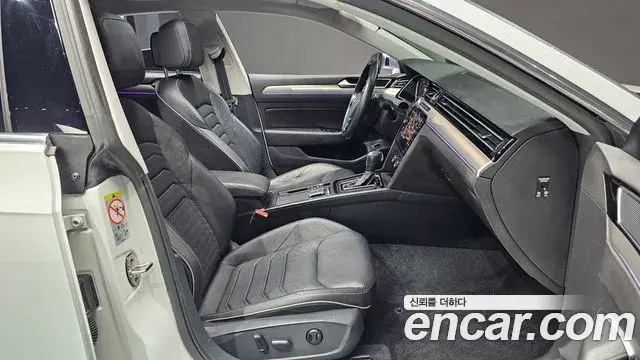 Volkswagen Arteon 2020 — Photo 18/32