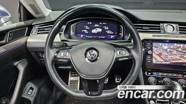 Volkswagen Arteon 2020 — Photo 27/32