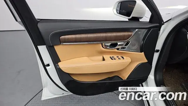 Volvo S90 2021 — Şəkil 14/33