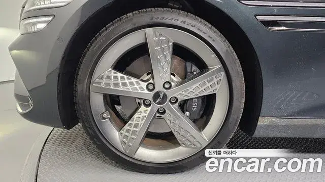 Genesis G80 2025 — Photo 14/20