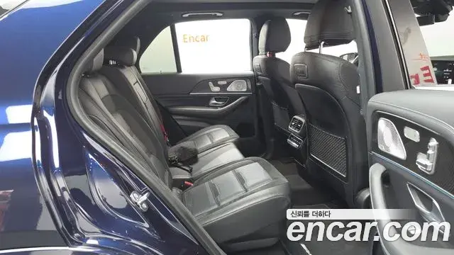 Mercedes-Benz GLE-Class 2020 — Şəkil 16/20