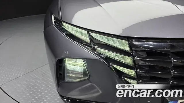 Hyundai Tucson Hybrid 2021 — Photo 28/31